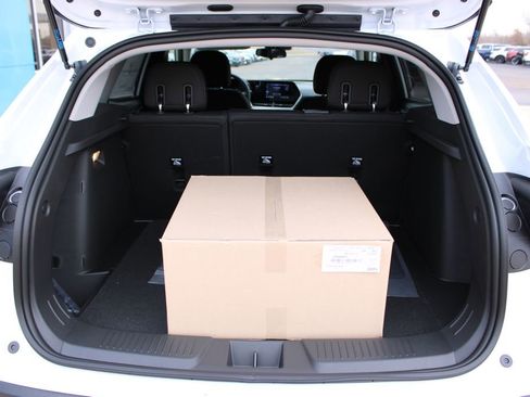 New 2026 Chevrolet Trax LS image 24