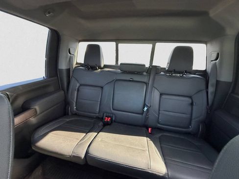 Used 2023 GMC Sierra 3500 Denali w/ Denali Black Diamond Edition AWD/4WD image 10