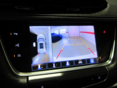 Used 2022 Cadillac XT5 Sportv w/ Technology Package AWD/4WD image 28