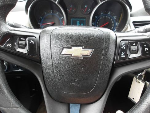Used 2015 Chevrolet Cruze LT FWD image 14