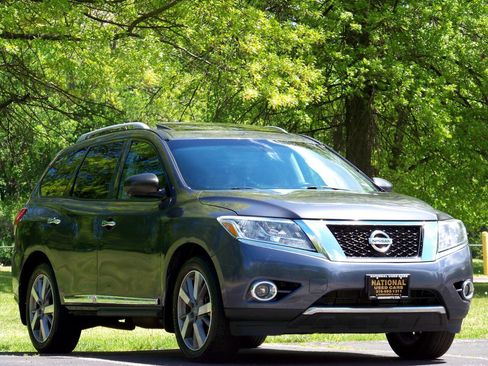 Used 2013 Nissan Pathfinder Platinum w/ Platinum Premium Pkg AWD/4WD image 4