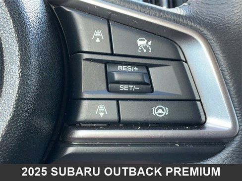 Used 2025 Subaru Outback Premium image 22