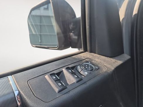 Used 2018 Ford F150 Lariat w/ Equipment Group 502A Luxury AWD/4WD image 10