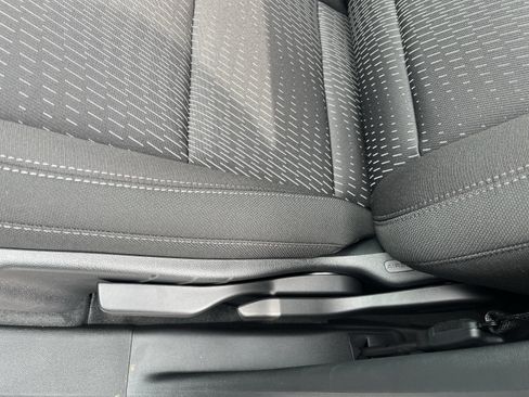 New 2027 Chevrolet Equinox LT AWD/4WD image 17