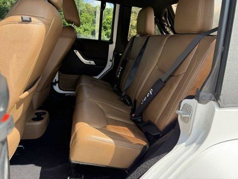 Used 2013 Jeep Wrangler Unlimited Sahara w/ Dual Top Group AWD/4WD image 14