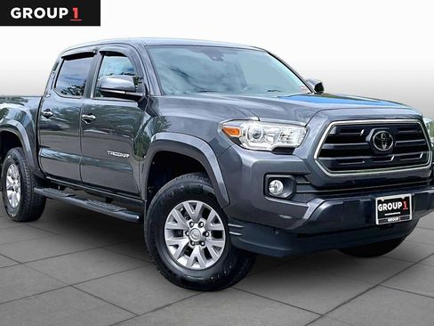 Used 2019 Toyota Tacoma SR5 AWD/4WD image 3