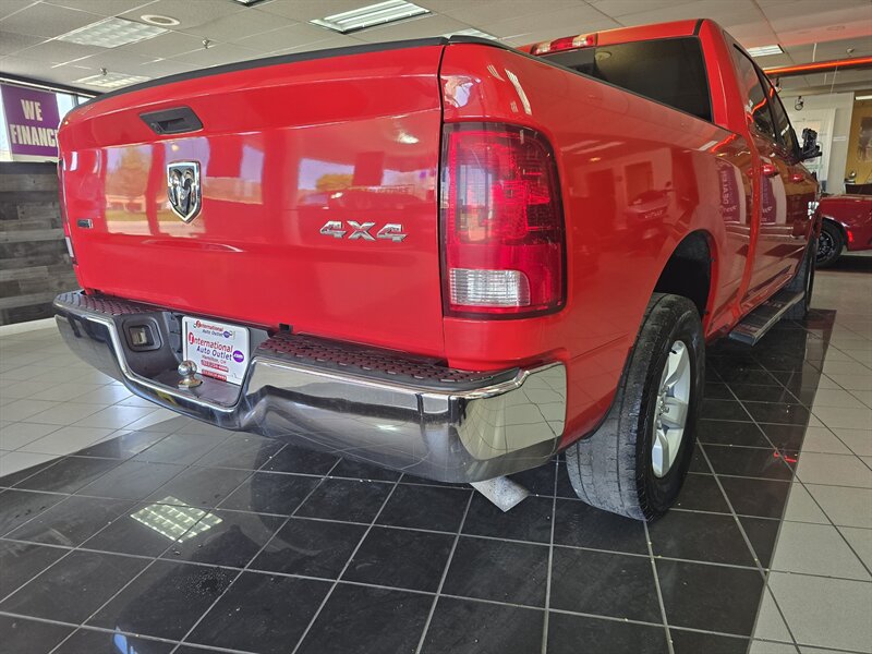 Used 2019 RAM 1500 Classic SLT AWD/4WD image 4