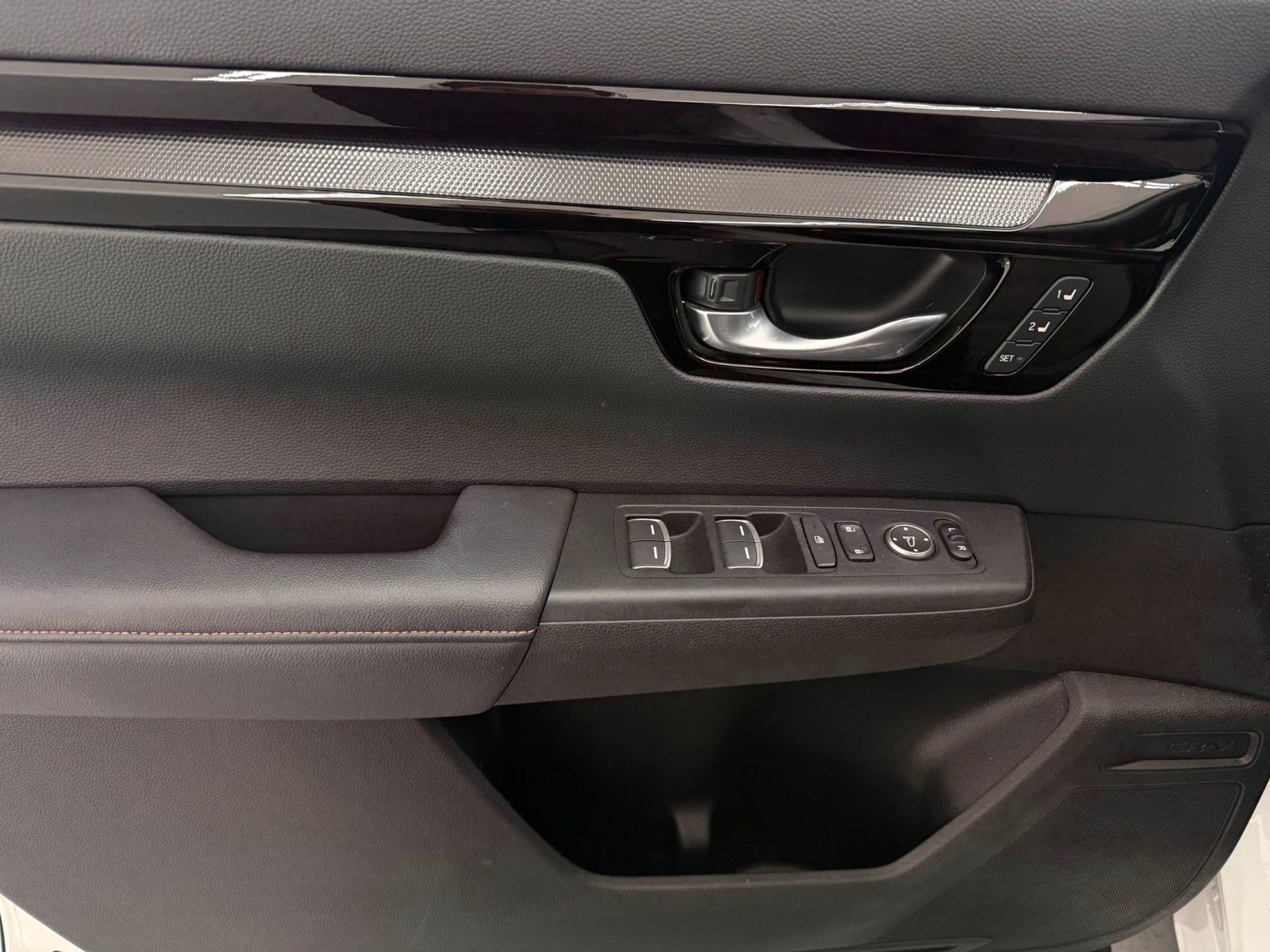 Used 2024 Honda CR-V Sport Touring image 11
