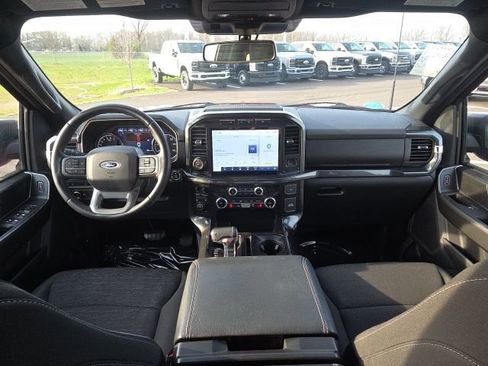 Used 2022 Ford F150 XLT w/ Equipment Group 302A High image 16