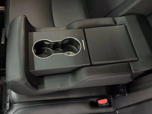 Used 2019 Land Rover Range Rover Long Wheelbase Supercharged image 44