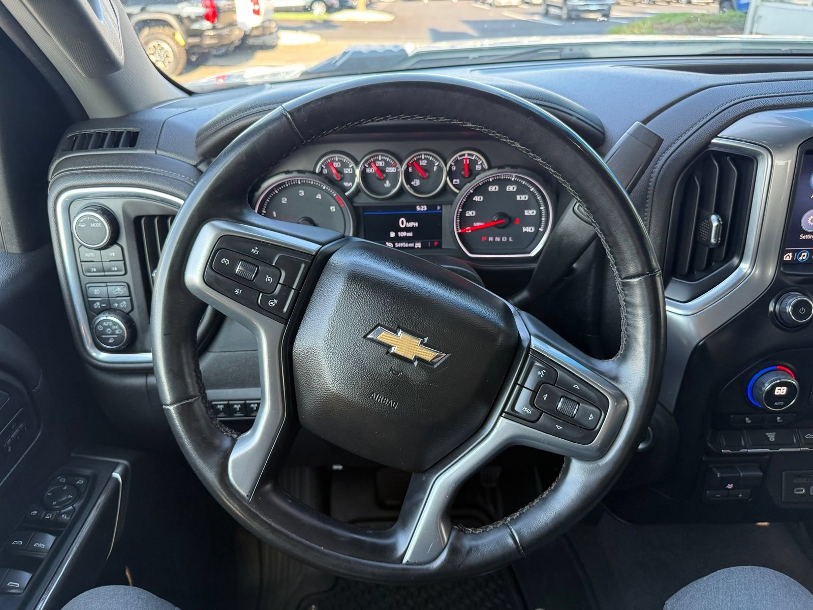 Used 2023 Chevrolet Silverado 2500 LTZ w/ Gooseneck/5TH Wheel Package AWD/4WD image 18