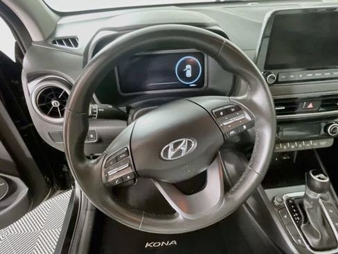 Used 2022 Hyundai Kona Limited FWD image 12