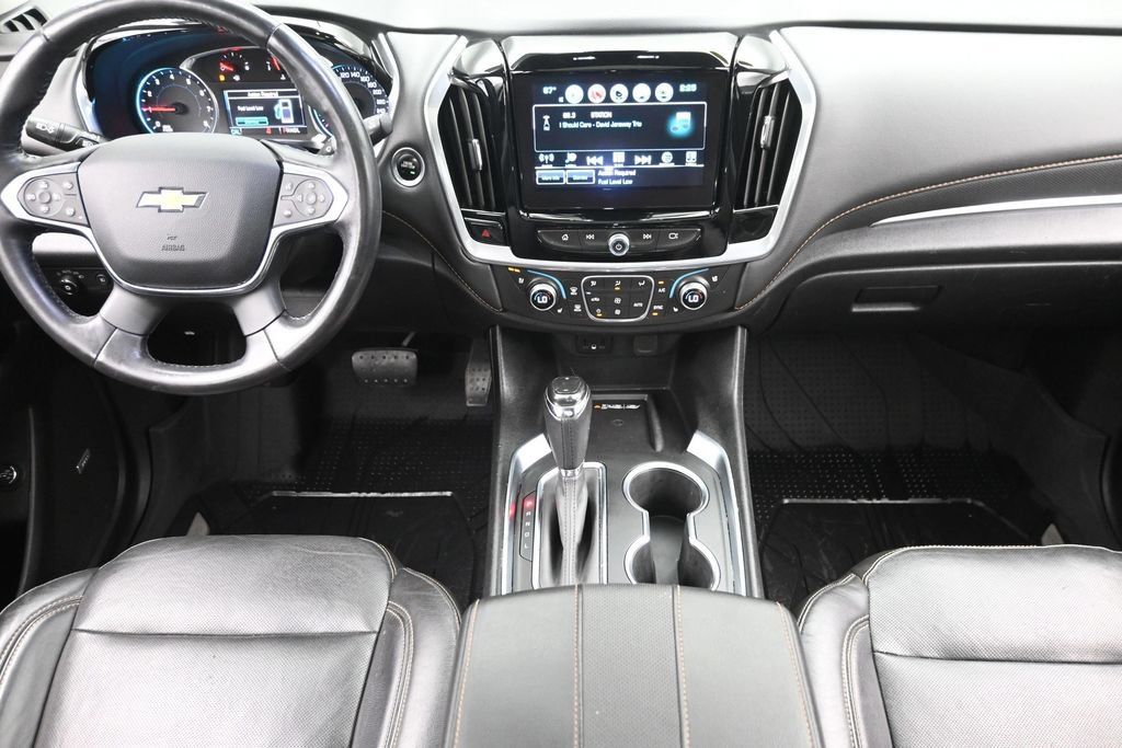 Used 2019 Chevrolet Traverse Premier w/ Redline Edition AWD/4WD image 16