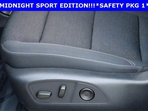 Used 2026 Chevrolet Traverse LT w/ Midnight/Sport Edition image 15