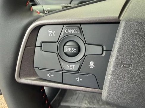 New 2026 Nissan Sentra SR w/ Floor Mat Package FWD image 11