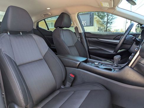 Used 2017 Nissan Maxima 3.5 S image 39