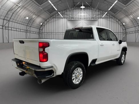 Used 2022 Chevrolet Silverado 2500 LT w/ Convenience Package AWD/4WD image 5
