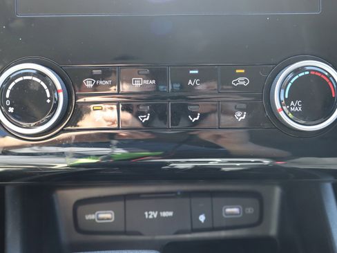 Used 2023 Hyundai Tucson SEL w/ Winter Package image 21