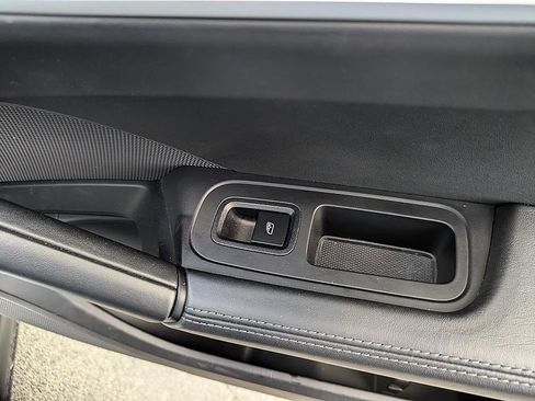 Used 2024 Porsche Cayenne image 43