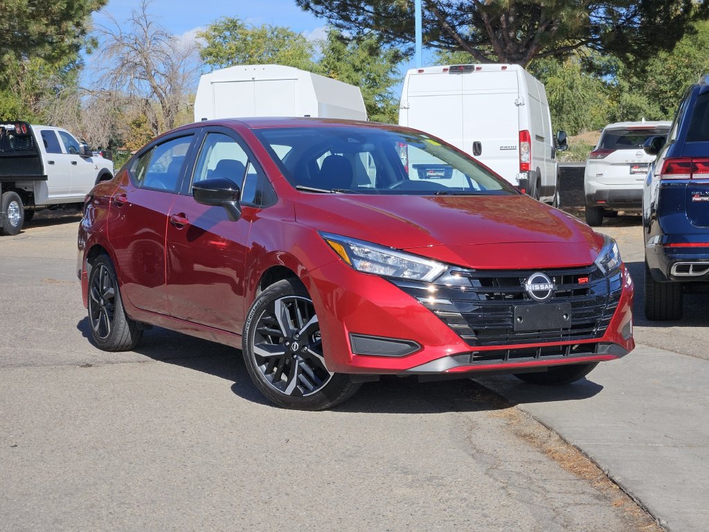 Used 2025 Nissan Versa SR w/ Trunk Package FWD image 1