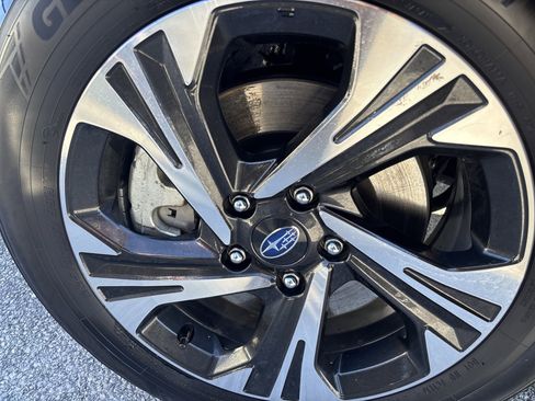 Used 2025 Subaru Crosstrek 2.0i Premium image 9