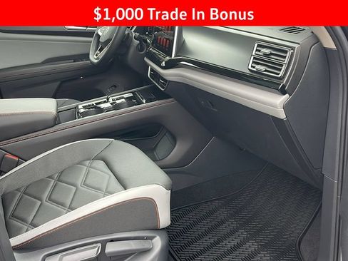 New 2025 Volkswagen Atlas Peak Edition SE AWD/4WD image 34