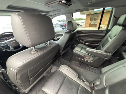 Used 2019 Chevrolet Suburban LT AWD/4WD image 19