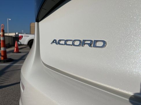 Used 2023 Honda Accord LX image 7