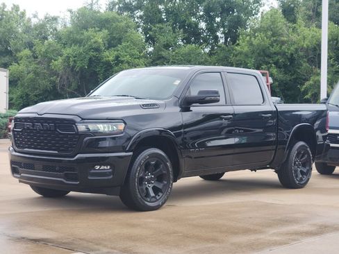 Used 2025 RAM 1500 Big Horn AWD/4WD image 3