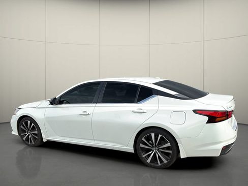 Used 2022 Nissan Altima 2.5 SR FWD image 5