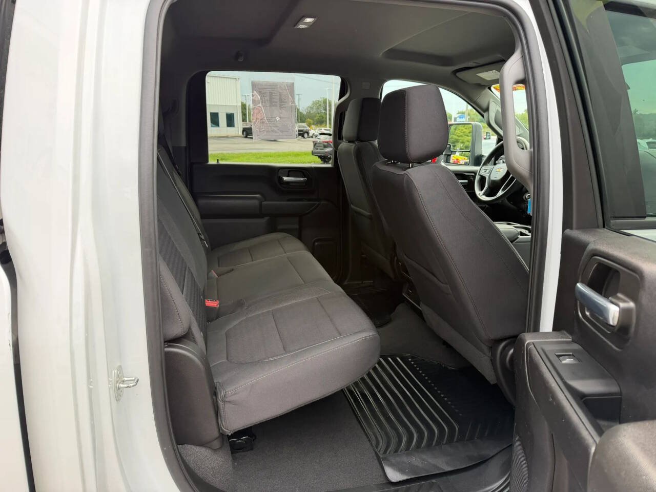 Used 2022 Chevrolet Silverado 2500 Custom w/ Custom Value Package AWD/4WD image 22