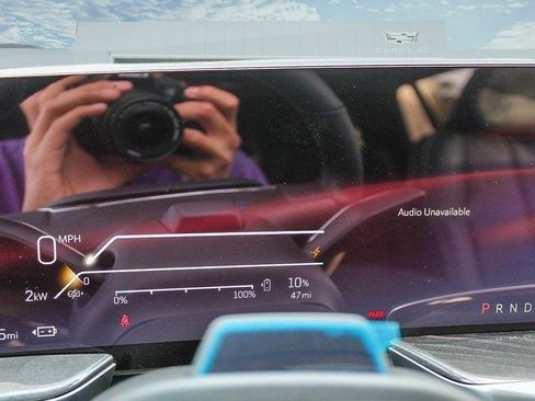 New 2025 Cadillac Escalade IQ Luxury 2 image 7