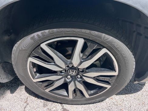 Used 2020 Honda Pilot Touring image 18
