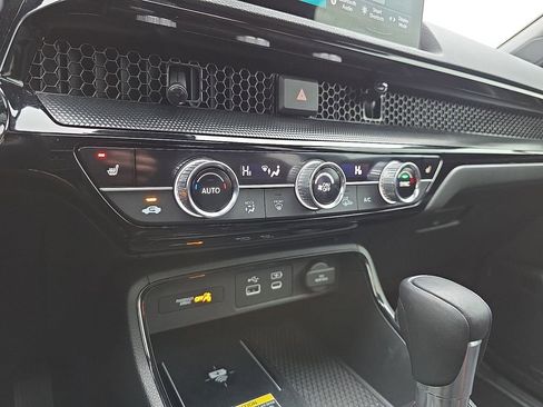 Used 2023 Honda CR-V Sport Touring image 31