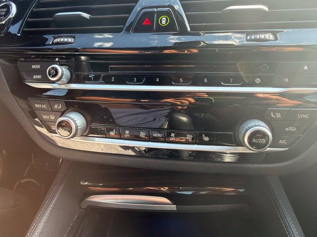 Used 2018 BMW 540i xDrive w/ M Sport Package AWD/4WD image 54