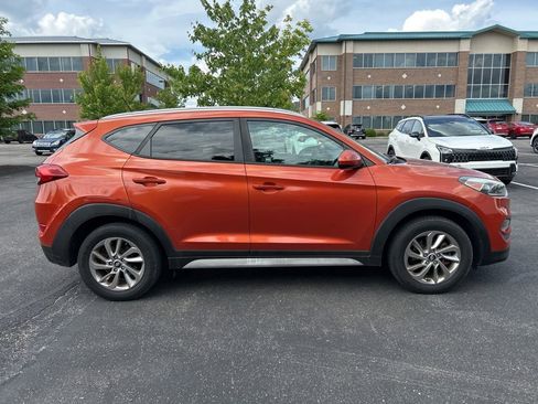 Used 2017 Hyundai Tucson SE AWD/4WD image 8