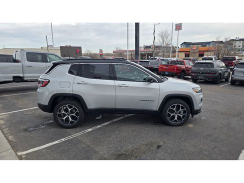 New 2026 Jeep Compass Limited image 4
