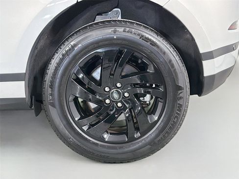 Certified 2025 Land Rover Range Rover Evoque S AWD/4WD image 31