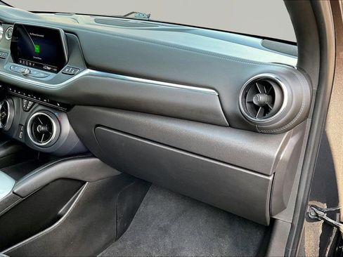 Used 2022 Chevrolet Blazer LT image 18