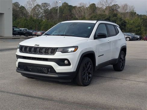 New 2026 Jeep Compass Latitude image 7