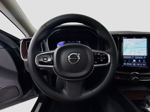 Certified 2024 Volvo XC60 B5 Plus w/ Protection Package Premier AWD/4WD image 11