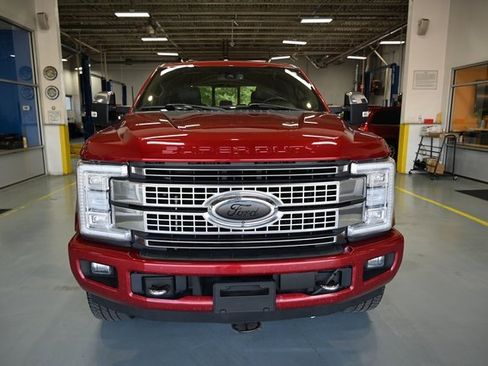 Used 2018 Ford F250 Platinum image 2