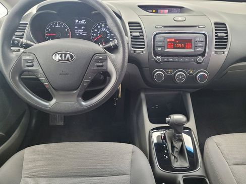 Used 2017 Kia Forte LX FWD image 22