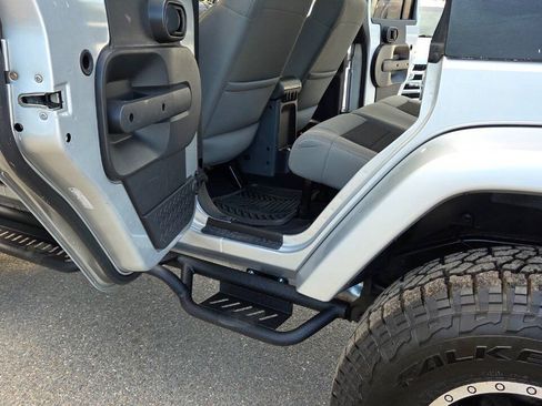 Used 2010 Jeep Wrangler Unlimited Sahara w/ Dual Top Group AWD/4WD image 36