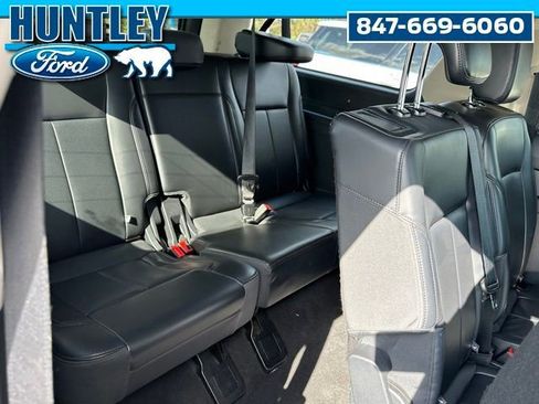 Used 2024 Ford Expedition Max XLT AWD/4WD image 11