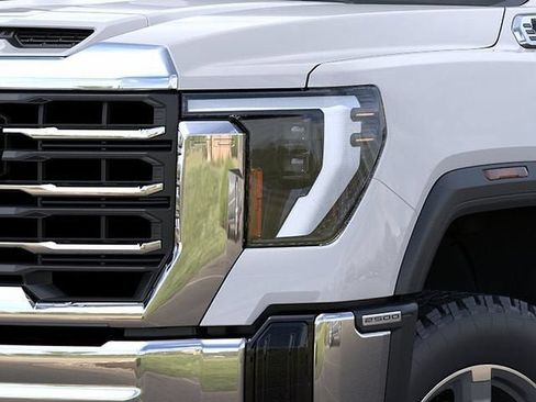 New 2026 GMC Sierra 2500 SLE w/ SLE Value Package; AWD/4WD image 10