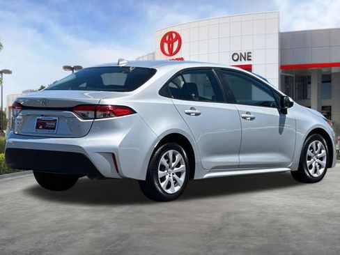 Certified 2023 Toyota Corolla LE FWD image 5