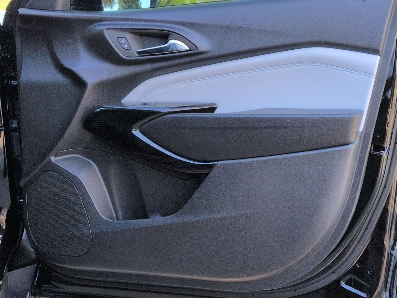 New 2026 Chevrolet Trax LT w/ Driver Confidence Package FWD image 41