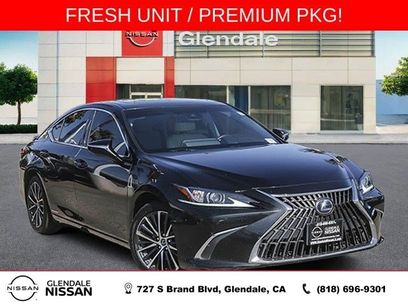 Used 2022 Lexus ES 300h w/ Premium Package