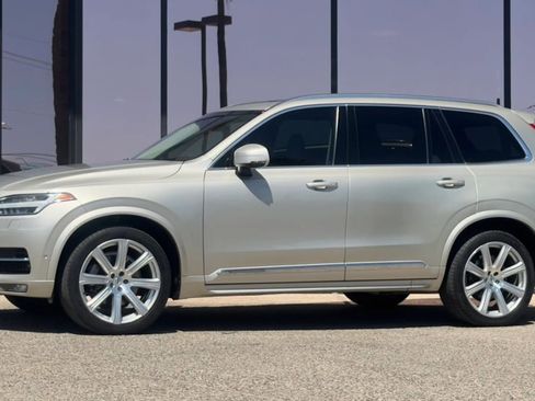 Used 2017 Volvo XC90 T6 Inscription w/ Vision Package image 7